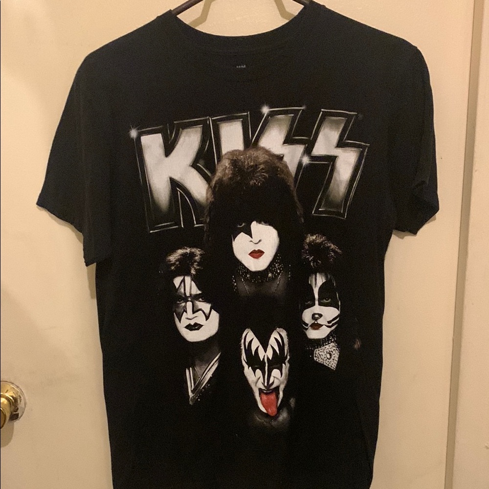 KISS band graphic t-shirt, black, size medium.
